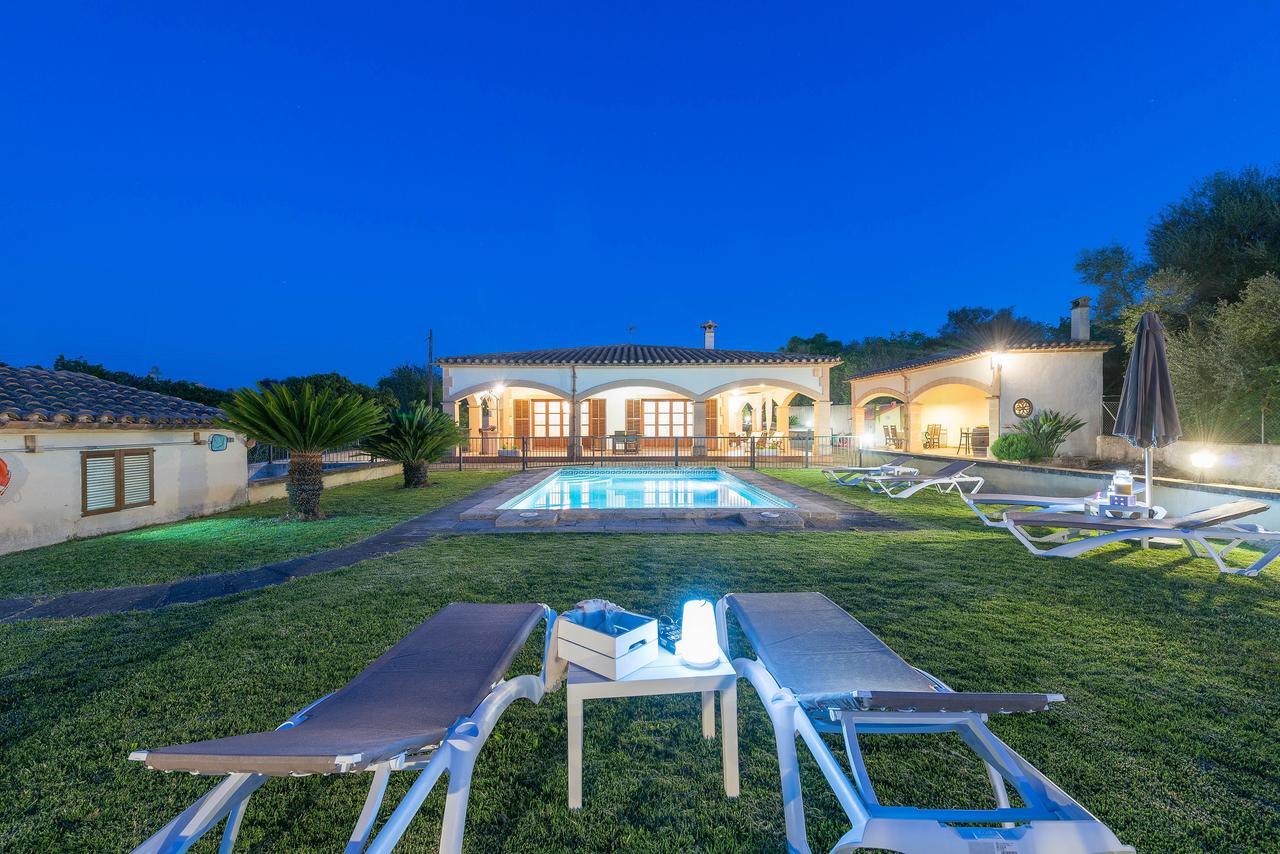 Ses Covetes Villa Petra  Buitenkant foto