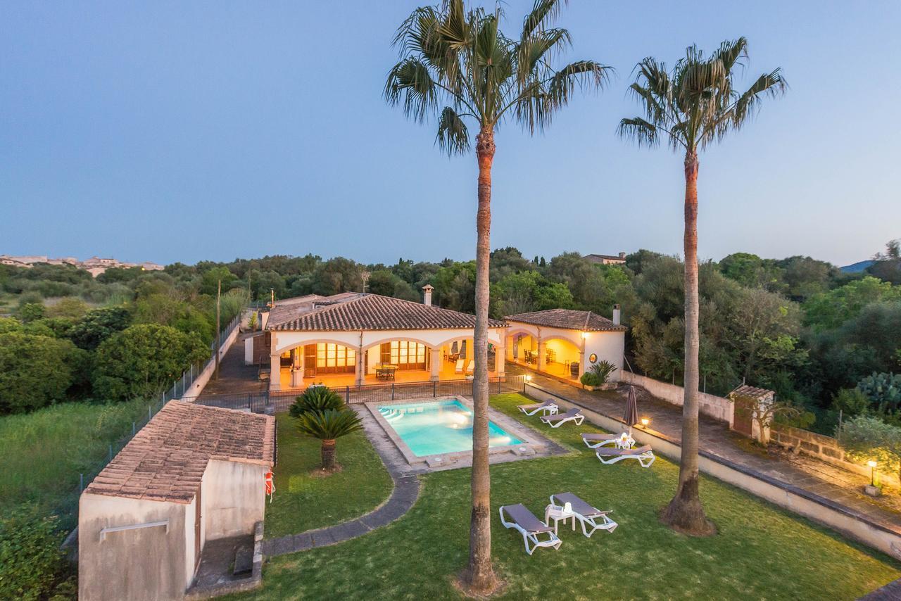 Ses Covetes Villa Petra  Buitenkant foto
