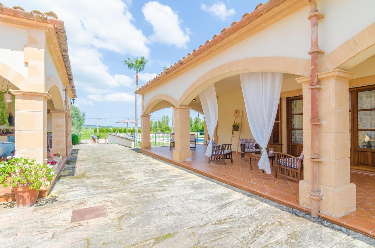 Ses Covetes Villa Petra  Buitenkant foto