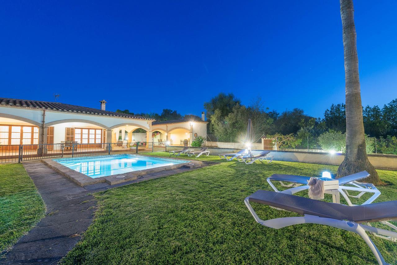 Ses Covetes Villa Petra  Buitenkant foto