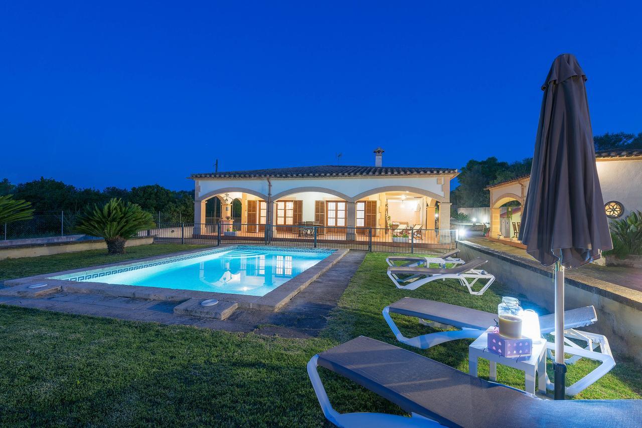 Ses Covetes Villa Petra  Buitenkant foto