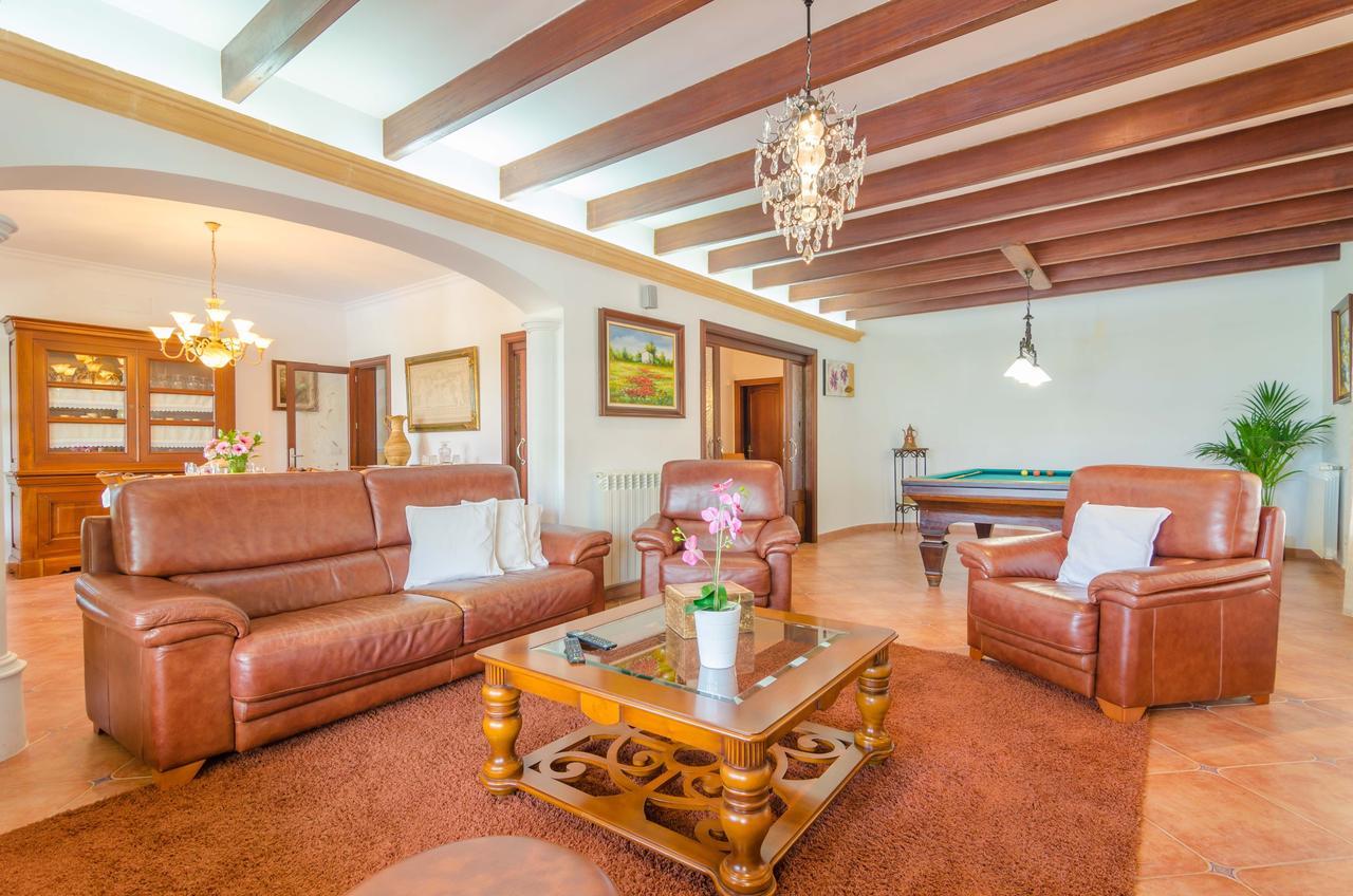 Ses Covetes Villa Petra  Buitenkant foto